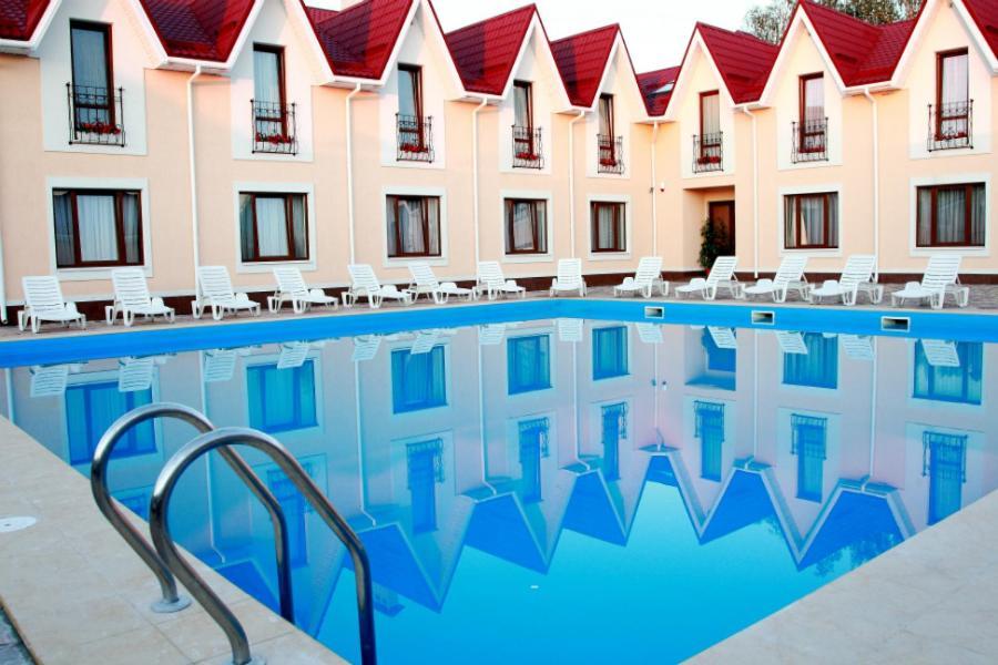 Knyazhyi Dvir Hotel Knyazhichi  Exterior photo